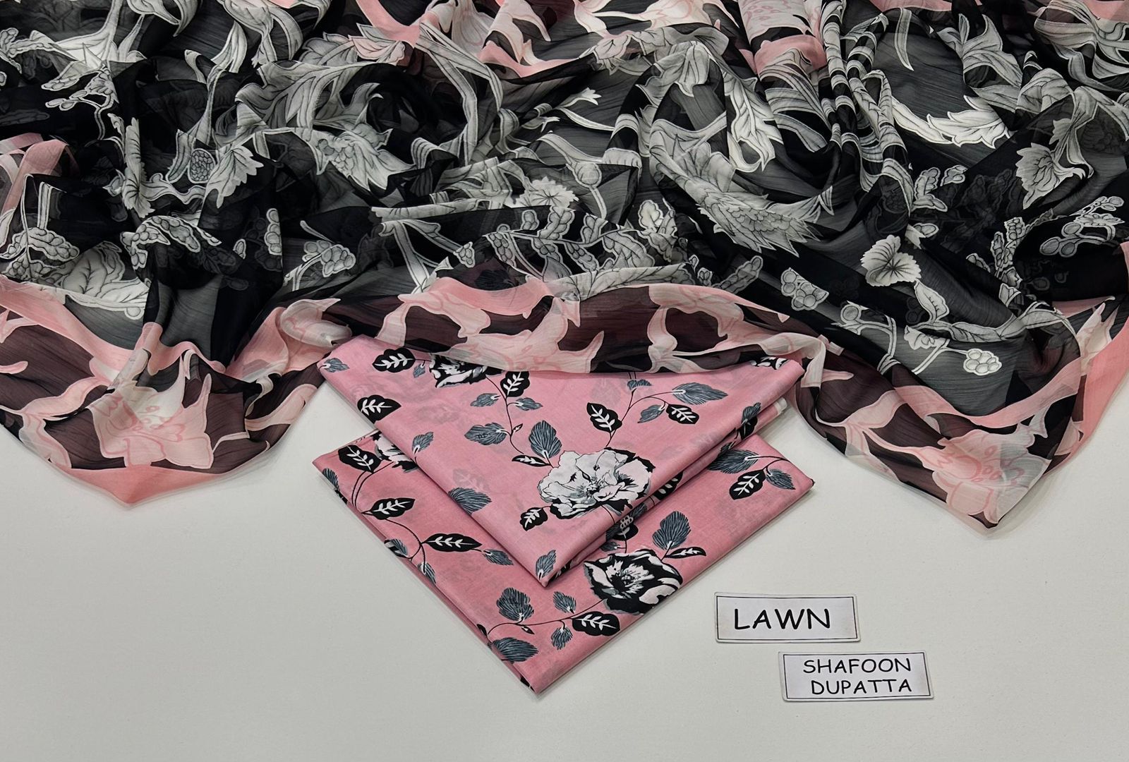 maria b lawn 3pc allover printed trouser maria b lawn 3pc allover printed trouser